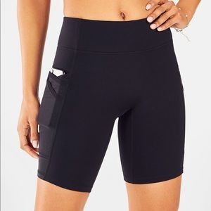 Fabletics Trinity Mid-Rise Pocket Short
